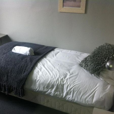 L'Escapade Hotel Carentan Bilik gambar